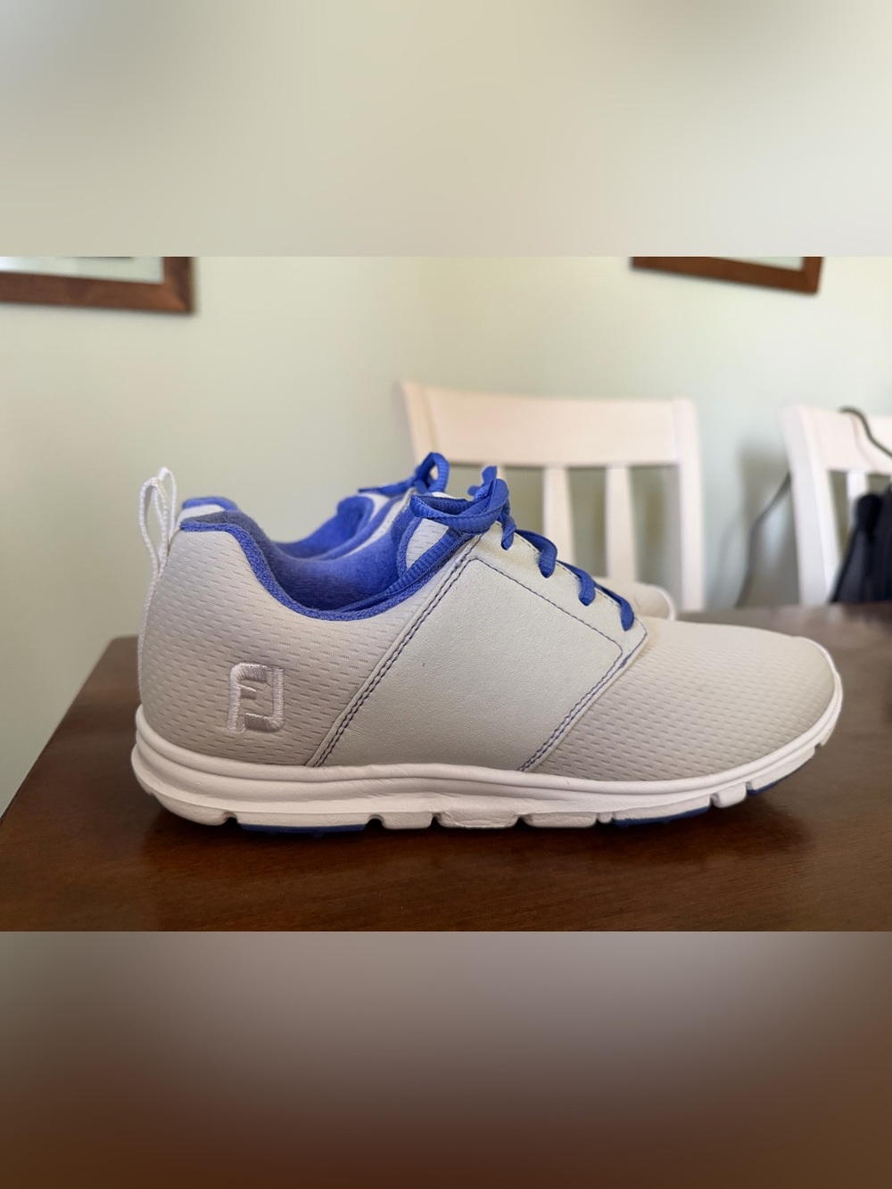 FootJoy Women's Spikeless Golf Shoes - size 9